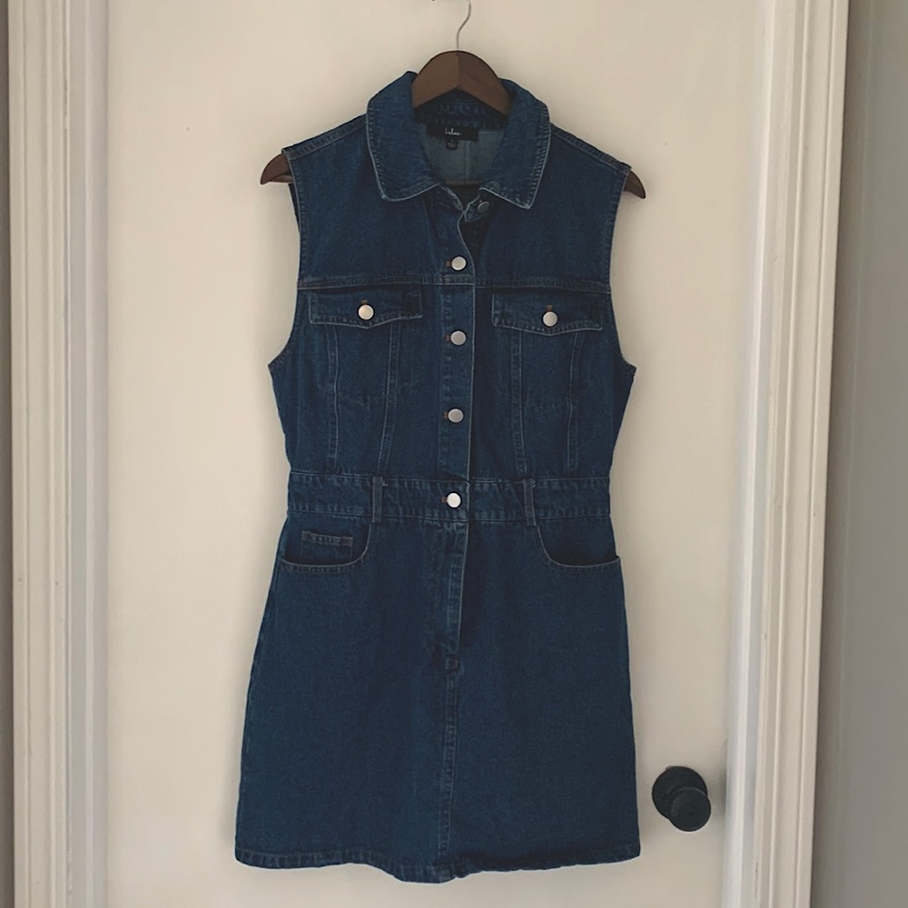 NWT Never Worn Lulu’s Size L ‘Ready to Charm’ Medium Wash Denim Mini Dress